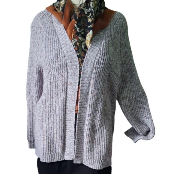 Anthropologie Sweaters - Cardigan Sweater 👕